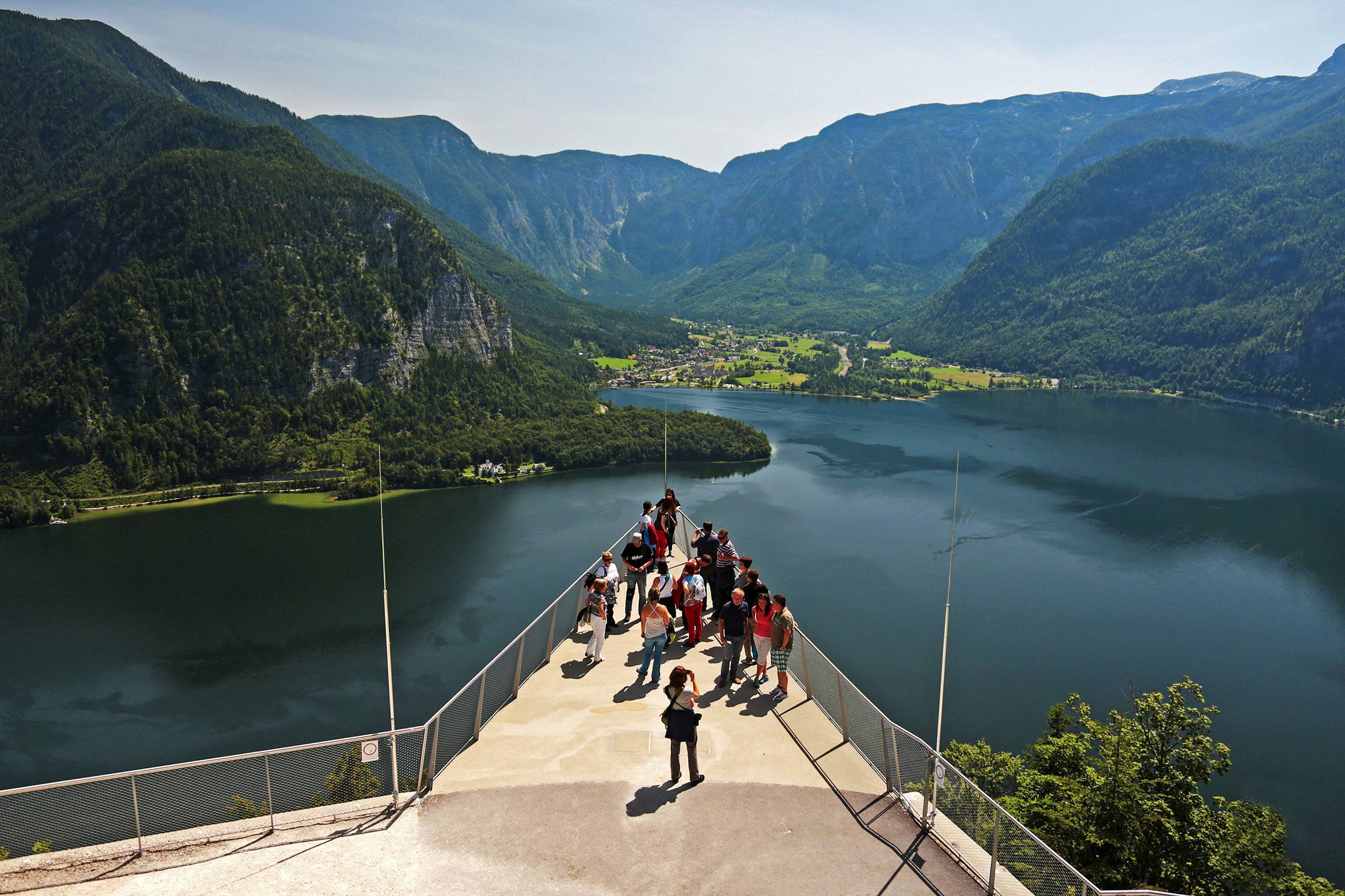Welterbeblick bei Obertraun mit den Salzwelten