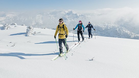 Skitourengeher auf dem Gipfel der Tauplitzalm