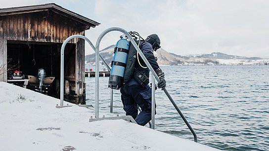 Wintertauchen am Attersee